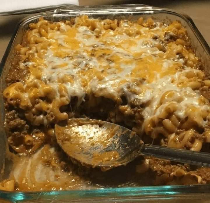 Baked Hamburger and Pasta Casserole